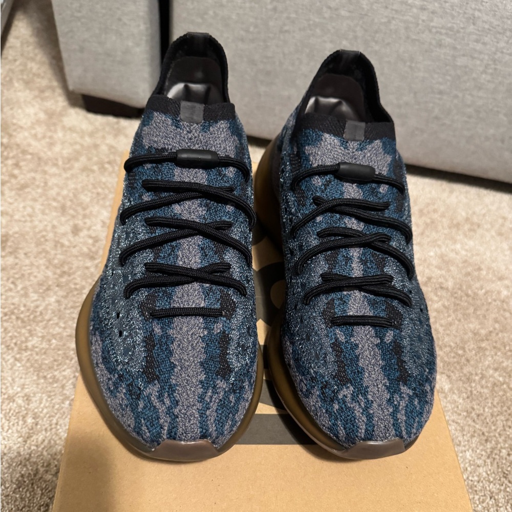 Men’s Yeezy Boost 380 size 9.5